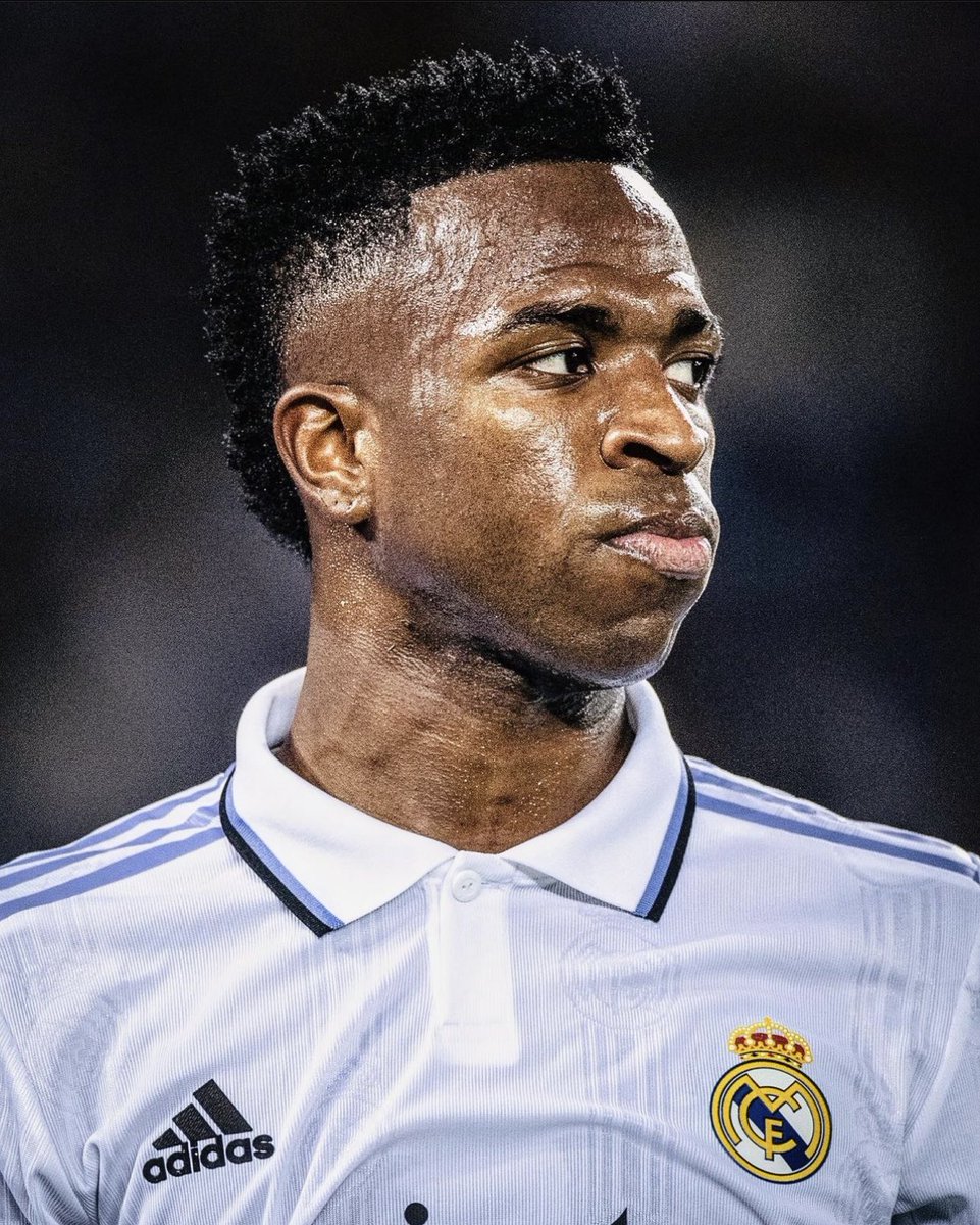 RMPS_Official's tweet photo. 3 goals in his last three matches against Liverpool ⚡ https://t.co/RMAqFSzrDI