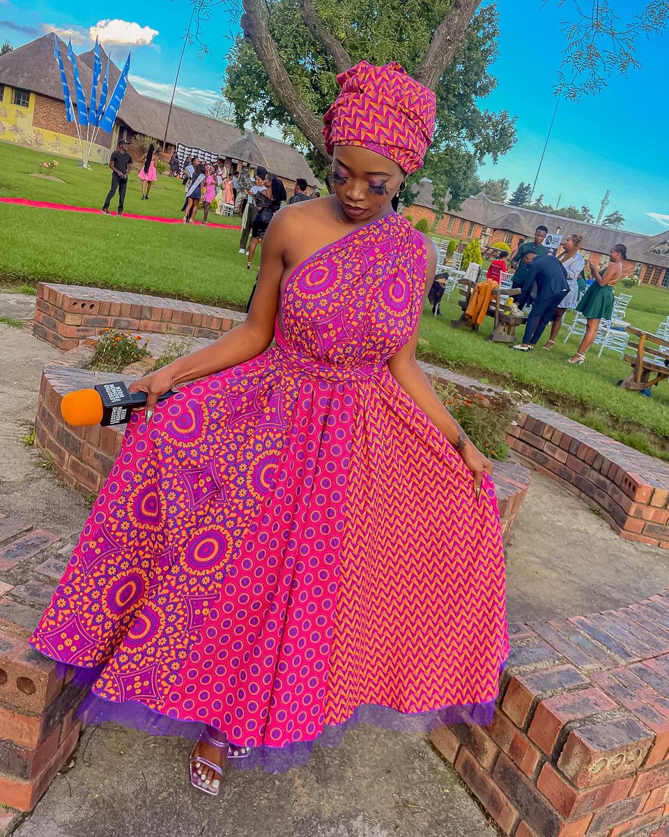 mahase_april's tweet photo. I felt honored and privileged to be chosen as one of the MCs @LesothoFashion it was all so magical 
#lsfw #lesothofashionweek #slowfashion https://t.co/3fSil50Krk