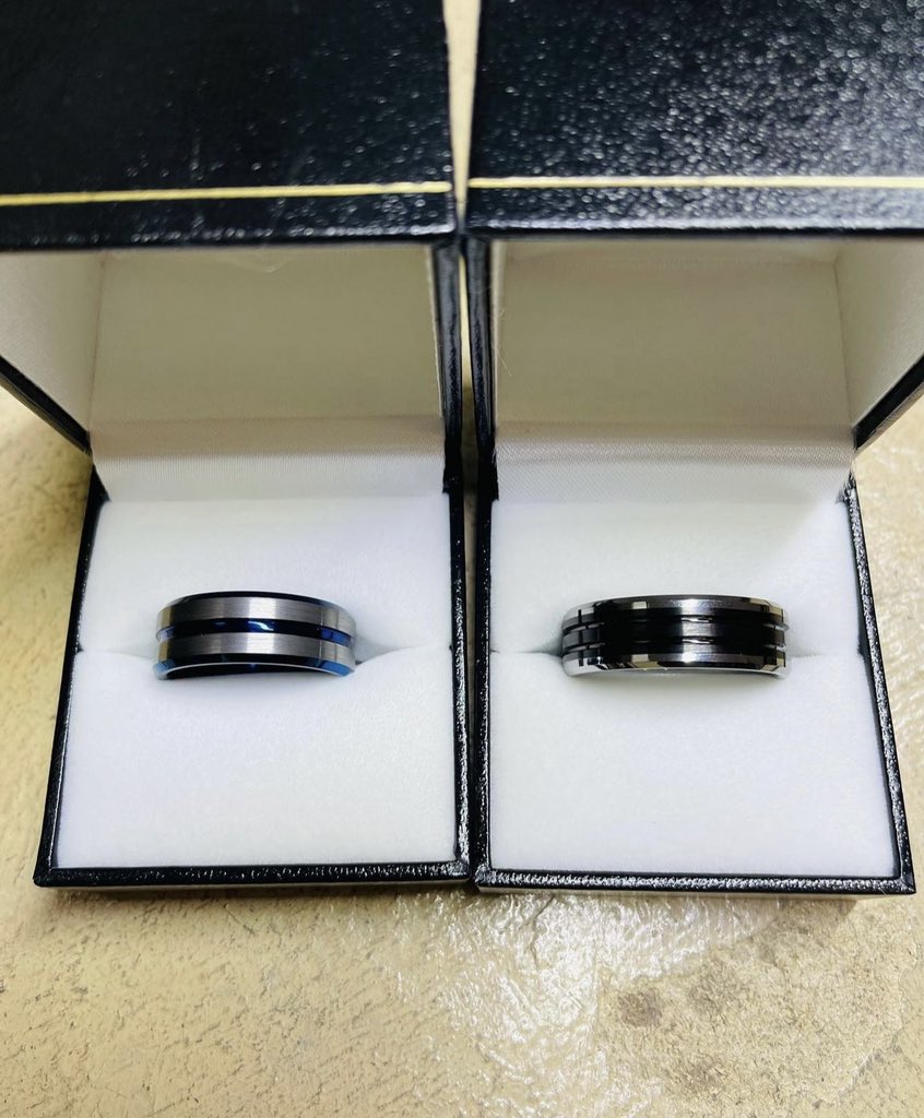 If you buy this ladies ring you’ll get a black gents ring for free. This special is available until end of February 🙏🏻🙏🏻 WhatsApp or call 0640345406