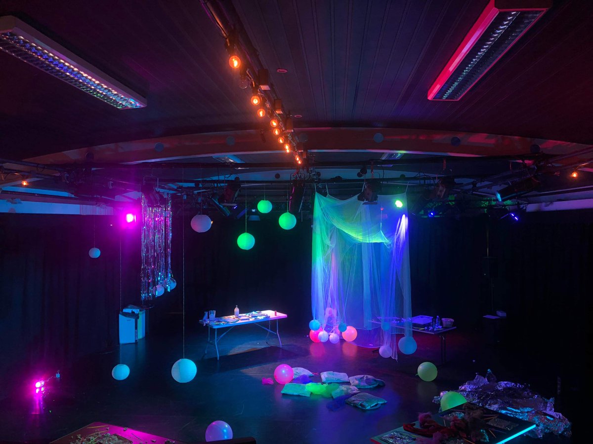 SarahWestYes's tweet photo. @tiaelvidge’s beautiful multi-sensory space ready for her PMLD workshop @NottmPlayhouse #sensorytheatre #workshopsforchildren #skilledpractitioner https://t.co/mNc4u3FzLG
