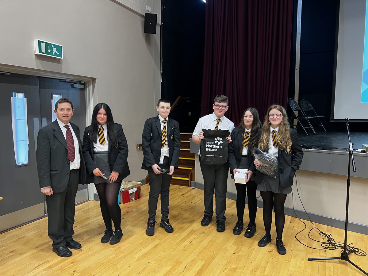 Congratulations to the students who won prizes during the School Employer Connections DCFT presentation at @hccstrabane. They are pictured here with Owen Crozier (SEC manager).
#preparingthefutureworkforce