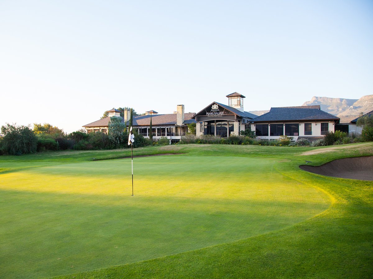 PVMantisHotel's tweet photo. Meetings with a view, and excellent coffee. ⛳✨

We can host your corporate event or meeting at one of South Africa's top golf courses, whether it be in our spacious conference venue or the stylish boardroom.

Treat your clients, team or guests: https://t.co/SyZW6USG5q https://t.co/eBoGjOOnAB