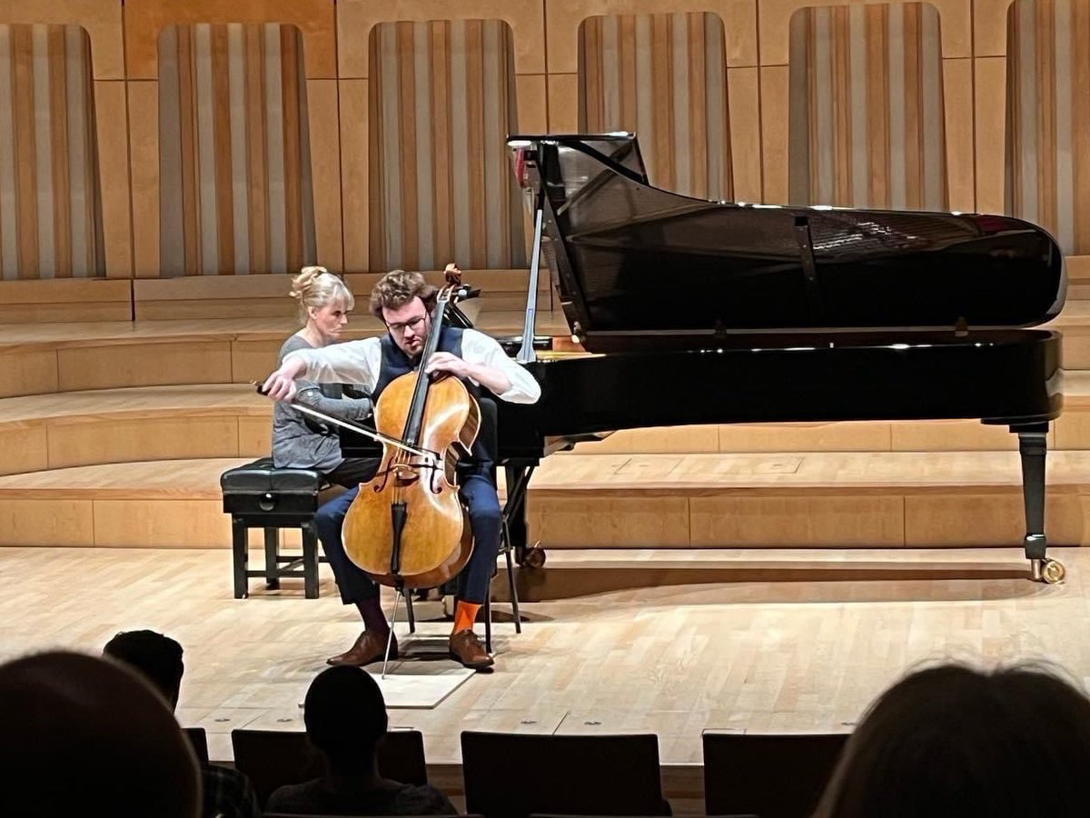 RWCMD's tweet photo. Llongyfarchiadau #RWCMDStrings student Rhys Herbert, winner of the Concerto Competition!✨ 
 
Congrats to finalists Ellie Kershaw, Seira Chan and Ceri-Ann Townsend who all performed brilliantly. 
 
#RWCMDCreative #RWCMDMusic https://t.co/IYGRwBeych