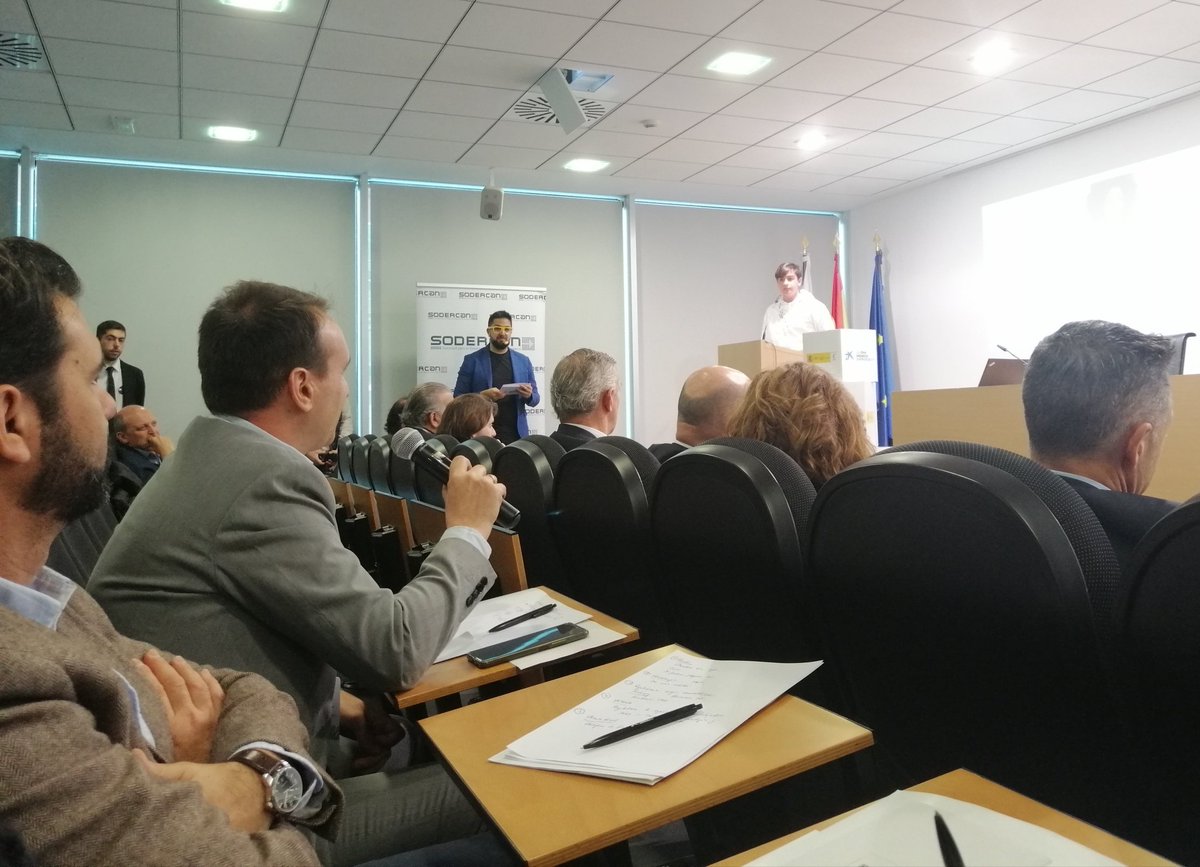 alexeevainna's tweet photo. Otro año más, como jurado de la 16ª edición de los #PremiosEmprendeXXI de #Cantabria en el DayOne Innovation Summit, escuchando las propuestas innovadoras de las startups finalistas. https://t.co/jak7ZRNXIa