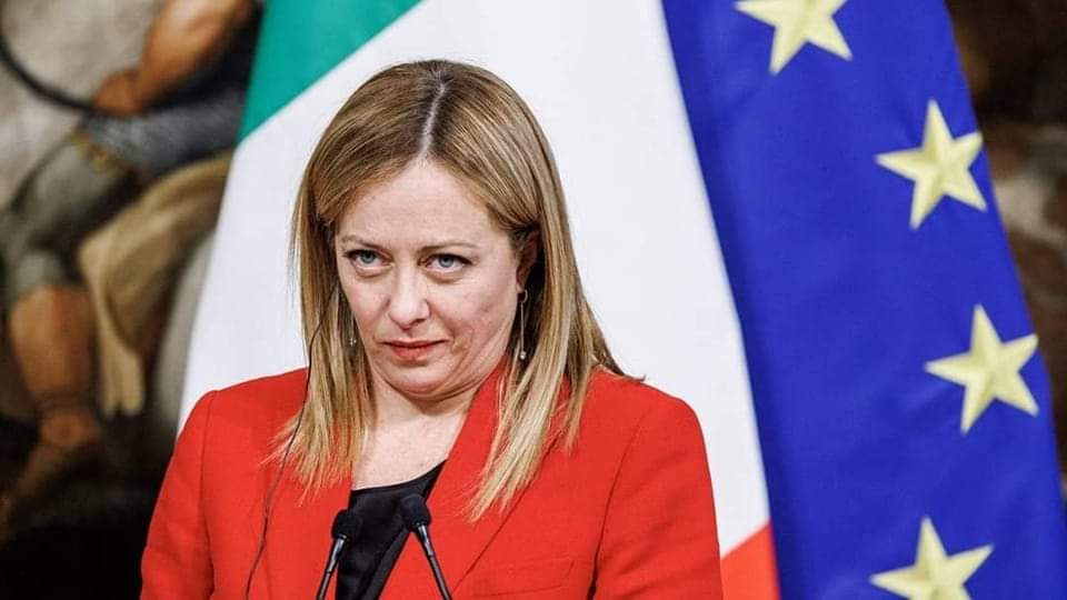 Ora che ella ha fatto sapere quanto è costato il superbonus per ogni italiano, sarebbe buona cosa far sapere quanto sono costate finora a ogni italiano le armi all'Ucraina. Nevvero?