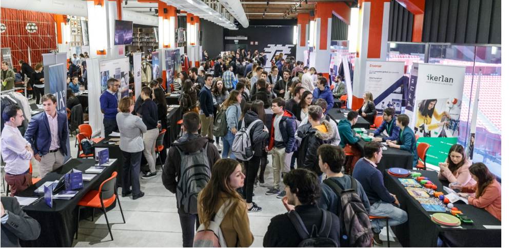 Safe_Metal's tweet photo. On 02-17-23 Castmetal Vitoria had the change to participate in the event "Jornada de Empleo y Presentation de Empresas - JEPE 2023", organized by the UPV/EHU Engineering School of Bilbao 📍.
#SafeMetal #CastmetalVitoria #Commitment #Innovation #Dynamism https://t.co/xvKyShTNcw