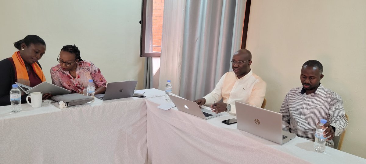 laisdar's tweet photo. #happeningnow : A publication workshop for Laisdar Project. The team is busy writing scientific manuscripts reporting the project's findings @Uni_Rwanda @RBCRwanda @IDRC_CRDI https://t.co/5uB0opFpgk