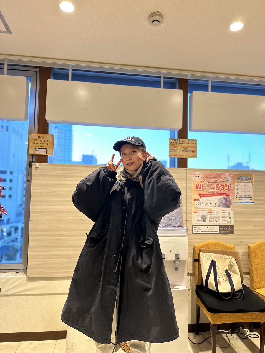 refleine's tweet photo. 皆様　こんにちは！

本日、川崎店にsuga/esのベースのおりはらまよ(@sugales_mayo )さんがご来店！骨盤調整でお身体のメンテナンス！
昨年末の活動再開からのワンマンライブの開催、心からお待ちしてました！

今年も陰ながらお身体のケアのご協力させて下さい！

#リフレーヌ #sugales https://t.co/wJjwdEykBQ