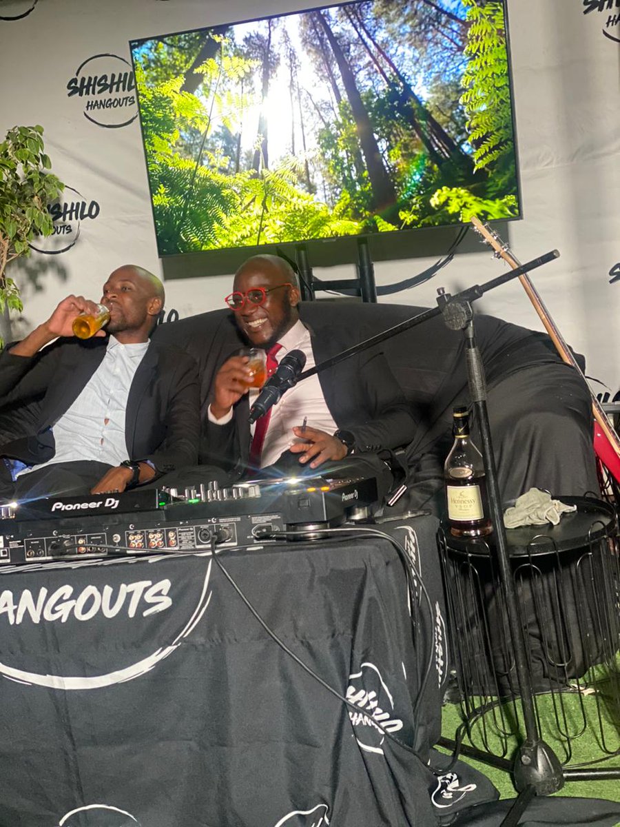 teeskwed's tweet photo. Soul On A Couch Chandies!

#soulonacouch #tinnthub #shishilohangouts https://t.co/NeCQDfRVAZ