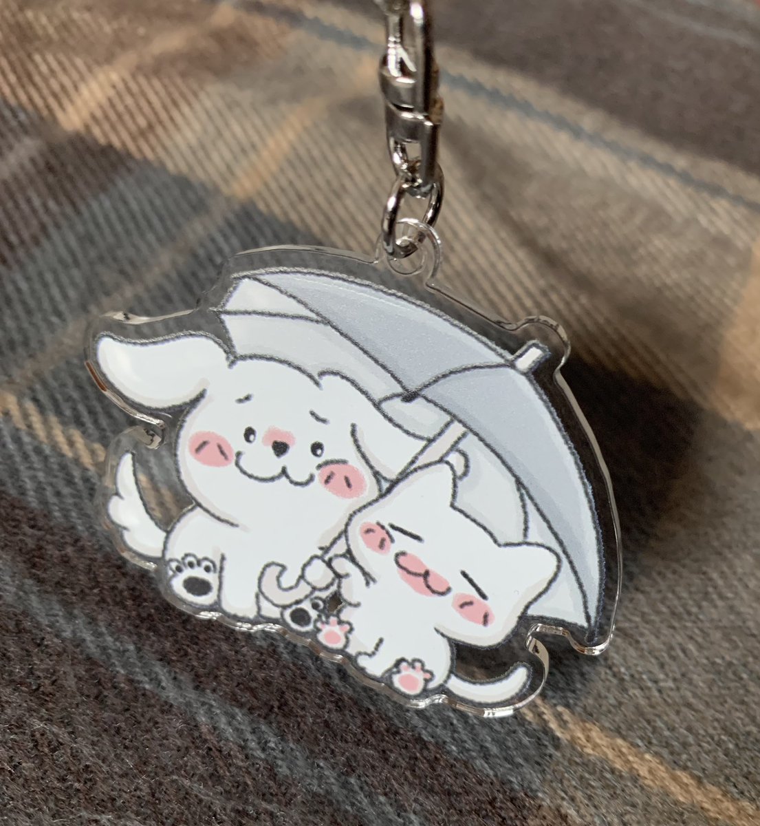 ✨후기이벤트✨
 #Ourseason_우리들의계절 해시태그와 함께 Our Season의 예쁜후기를 남겨주신 분들 중 2분을 추첨하여 뭉냥님 도안의 키링을 선물로 드립니다🥰
많은 참여 부탁드려요오🫶

이 트윗 알티해주신 분들 중 3분 추첨하여 우편으로 전체특전 중 하나인 반달분님 전차스를 보내드립니다🫶