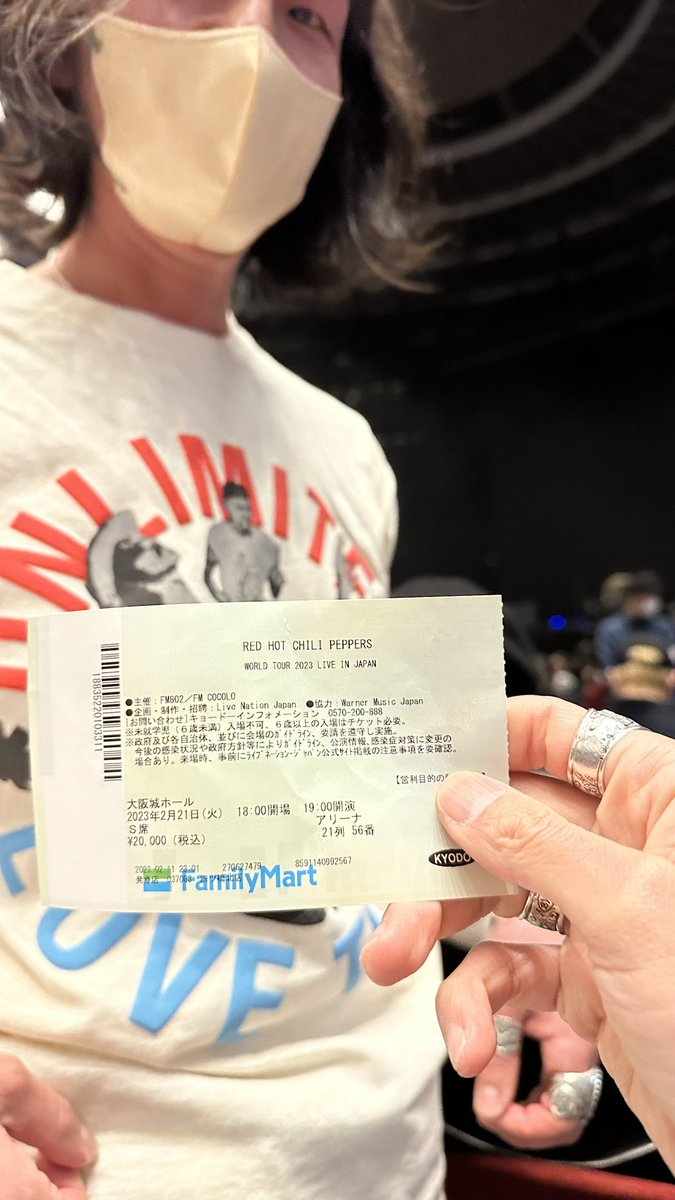 cento130's tweet photo. レッチリハジマリマス
#レッチリ
#RedHotChiliPepers https://t.co/oonfQf7FFJ