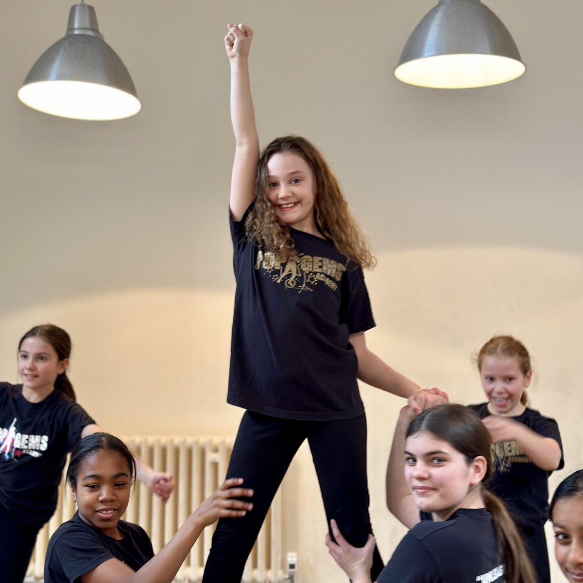 WE ARE BACK! 👊🏼🤩 And we have so many exciting things coming up this half term. Our pop star experience for our recording stars in just over a week, and so much fun in the lead up to our big show in May! ✨ 
#popgems #popgemsacademy