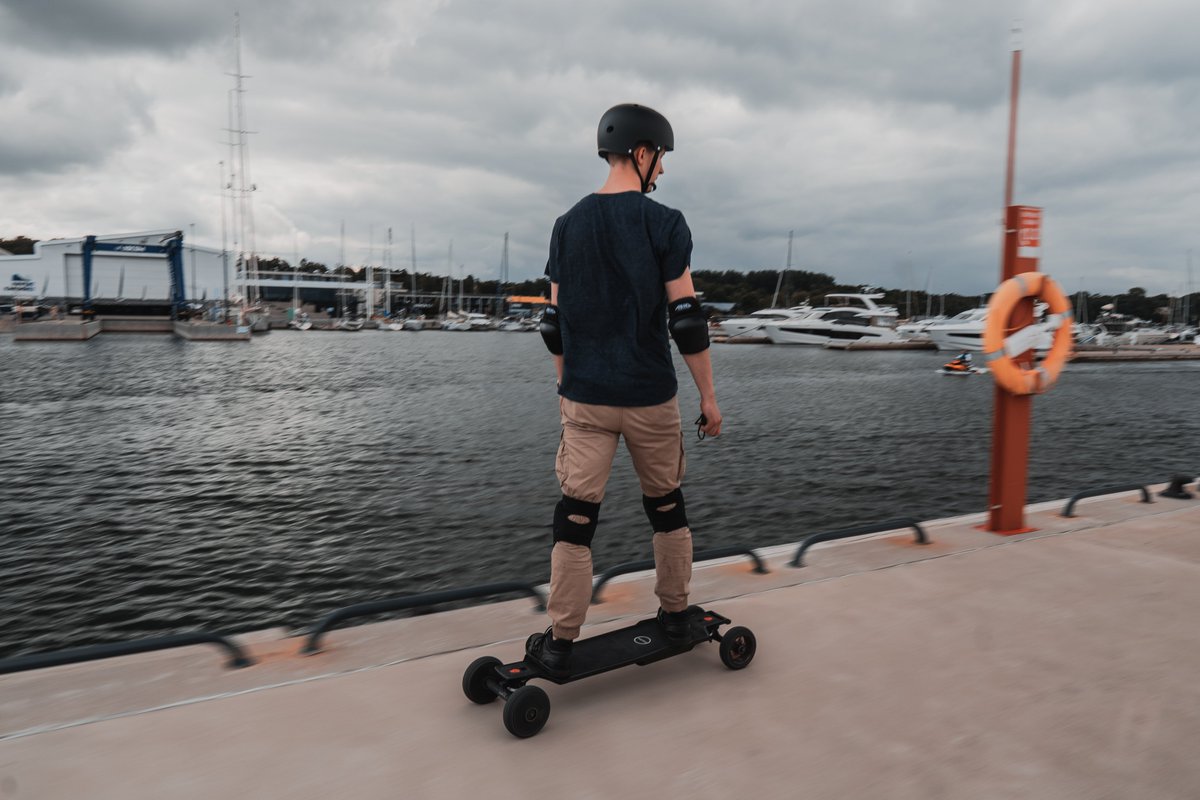 Maxfindboards's tweet photo. Is the weather in your city okay for riding now?
#maxfind #electricskateboard #eboard #riding #travel https://t.co/IWFauougGf