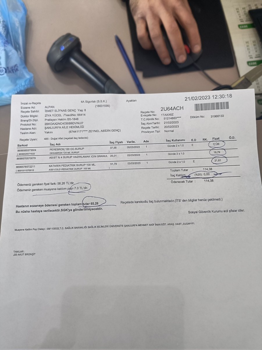 Şanlıurfa alpan Eczanesi Afet bölgesinde ilaçların ücreti yok denildi ama eczaneler fark ücreti adı altında ücret talep ediyorlar. Acaba neden bilgilendirmek istiyoruz.?