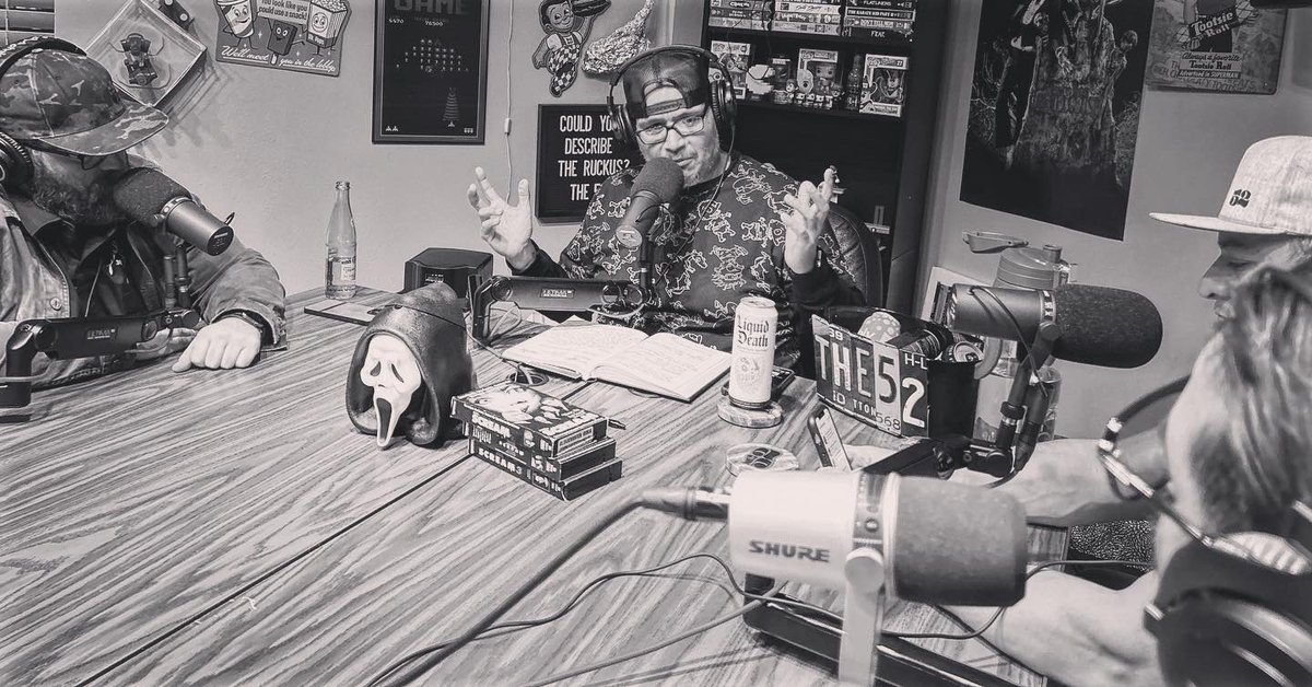 The52Podcast2's tweet photo. Photos from tonight, Episode 48 is a wrap. We talk a little NBA All Star weekend, Jeffree Star and Scream 6
#the52 #couldyoudescribetheruckus #illcheckitout #wedoinit #recordedinfrontofalivestudioaudience https://t.co/ctpVWkTsWi