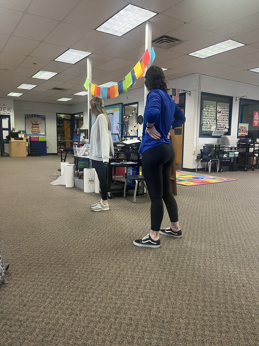 DwayneRZT's tweet photo. Our 2nd Grade Teachers leading a writing workshop training with the support of our Kindergarten Teachers! I’m so proud of the work that our teachers are doing around writing and their willingness to share! https://t.co/UifCIcFOu9