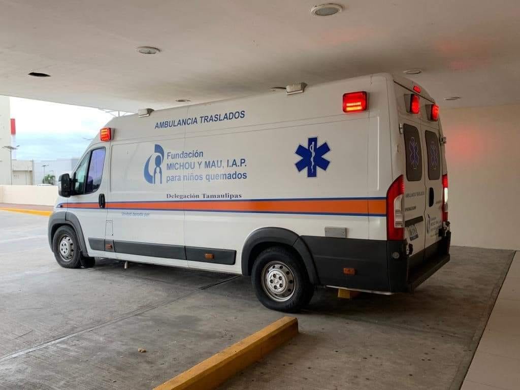 emevenoticias's tweet photo. DIOS CONTIGO DILAN ♥️🙏🙏🙏🙏

#ATENCIÓN: TRASLADAN A VICTORIA A NIÑO DE #MATAMOROS QUE SE QUEMÓ CON CUBETA DE AGUA CALIENTE 

La Fundación Michou y Mau trasladó en días pasados a la Unidad de Quemados https://t.co/A3oLQ05yls https://t.co/XKopsSofO6