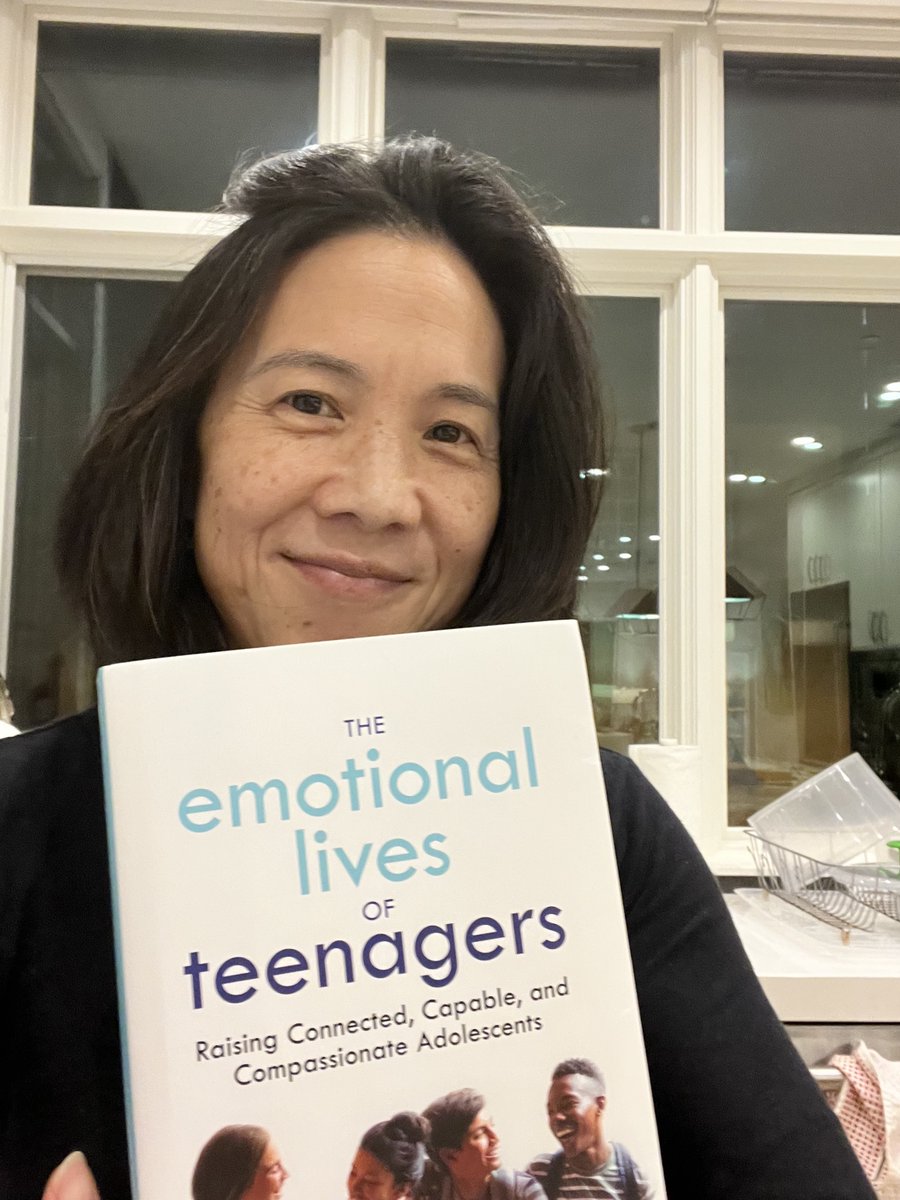 angeladuckw: The Emotional Lives of Teenagers is OUT NOW! 

@lisadamour explains why intense feelings—including negative ones—are a key part of teenage development, and how we can help young people understand and embrace the full spectrum of human emotio…