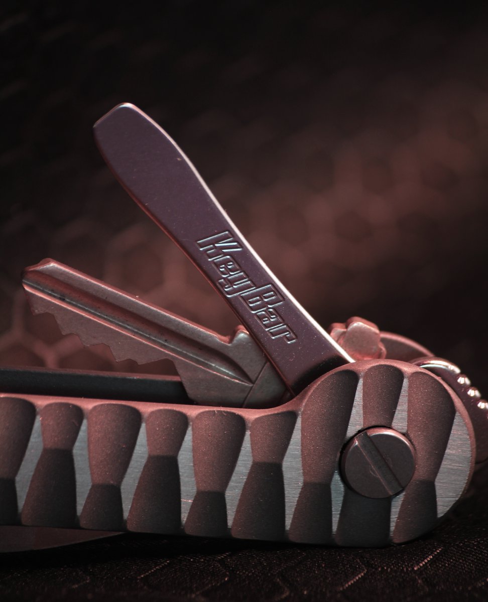The_KEYBAR's tweet photo. Ti Slayer KeyBar 
#keybar #titanium #Ti #cncmachined Made In #SavannahGA - #EDC #everydaycarry #keyholder #EdcGear #multitool #AmericanMade https://t.co/1iuCDnZd6Y