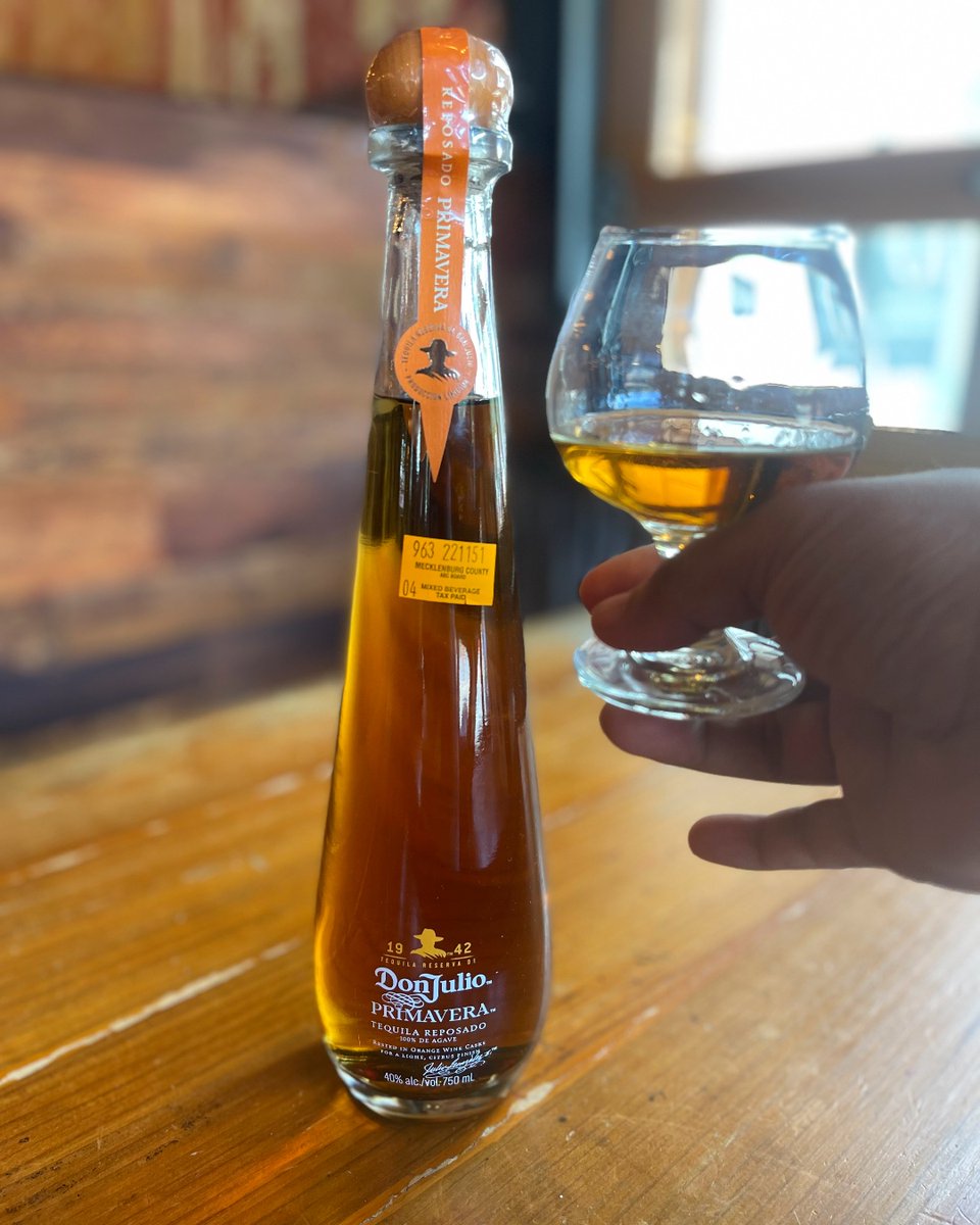 It's Tuesday... you know what to do 🌮 🌮 🌮 Tonight we have $3 tacos and $10 pours of Don Julio Primavera. Stop in or make a reservation at bakersfieldtacos.com