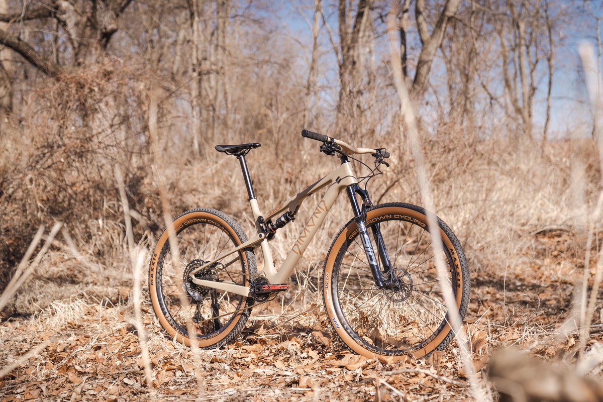 The Roch
Build yours today. Link in our bio.
#mtb #roch #dimond
#mtbike #rockshox #fullsuspension