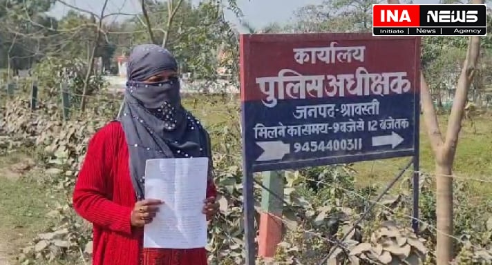 acc_singh's tweet photo. श्रावस्ती का खुर्शीद फेसबुक के जरिये नाम बदलकर फसाता है अमीर घर की लड़कियां, धर्म परिवर्तन कर रचाता है शादी। 

जिले के एक ऐसा रोमियो है जो सोशल मीडिया पर नाम बदलकर अमीर घराने की लड़कियों को फंसाता है..
#ipsprachisingh https://t.co/ytyt3PEmBH