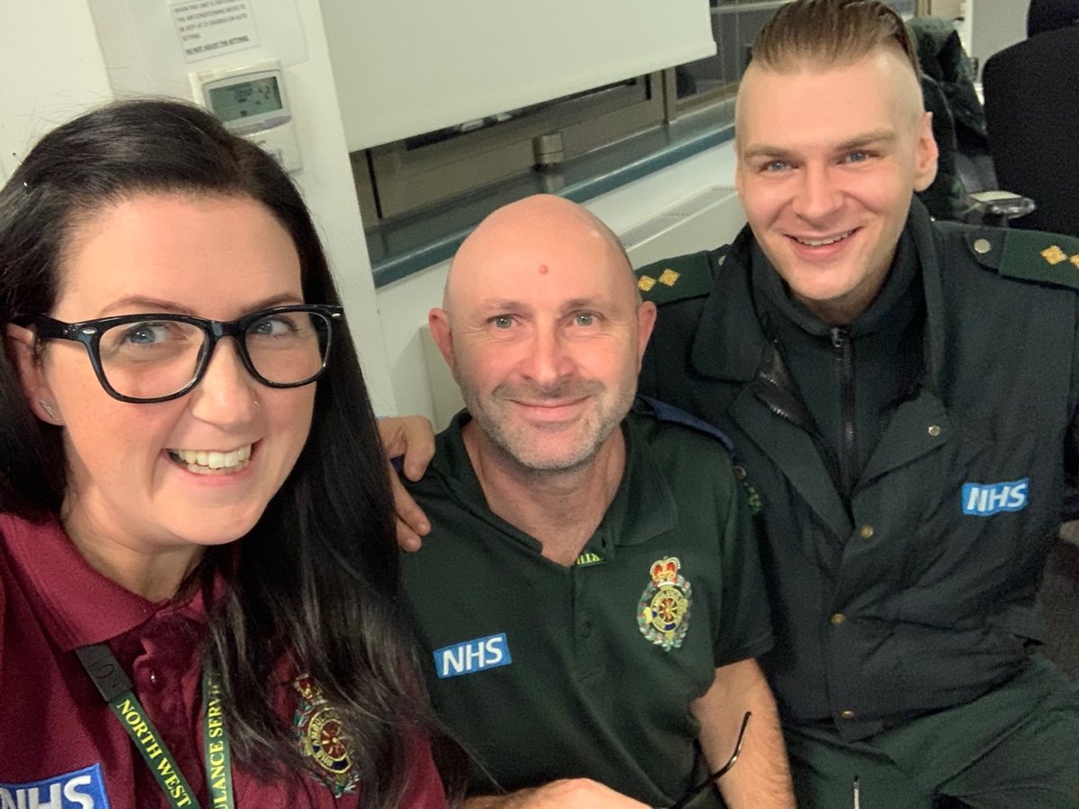UoS_HealthSoc's tweet photo. “Using your skills with someone to turn their life around is both a privilege and a superpower!”

To celebrate Mental Health Nurses’ Day, we spoke to lecturer Lyndsey Rosson about her inspiration, motivation and career journey.

Read more 👉 https://t.co/pAtRsNFpRi #MHNurseDay https://t.co/xvW4Nwsjf1