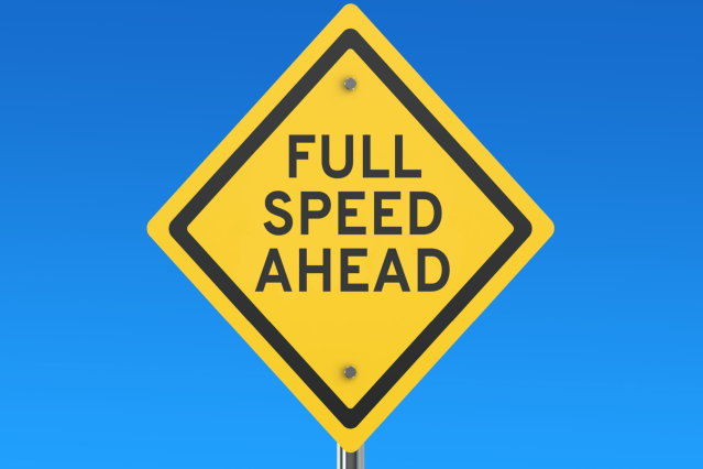 EmilyFClark's tweet photo. Are you thinking about putting your new #jobsearch on ice this summer? Robert Half’s Randi Weitzman says that could be a mistake. Find out why in this post. https://t.co/UvNLqcdOch https://t.co/jf0CD5MDoF