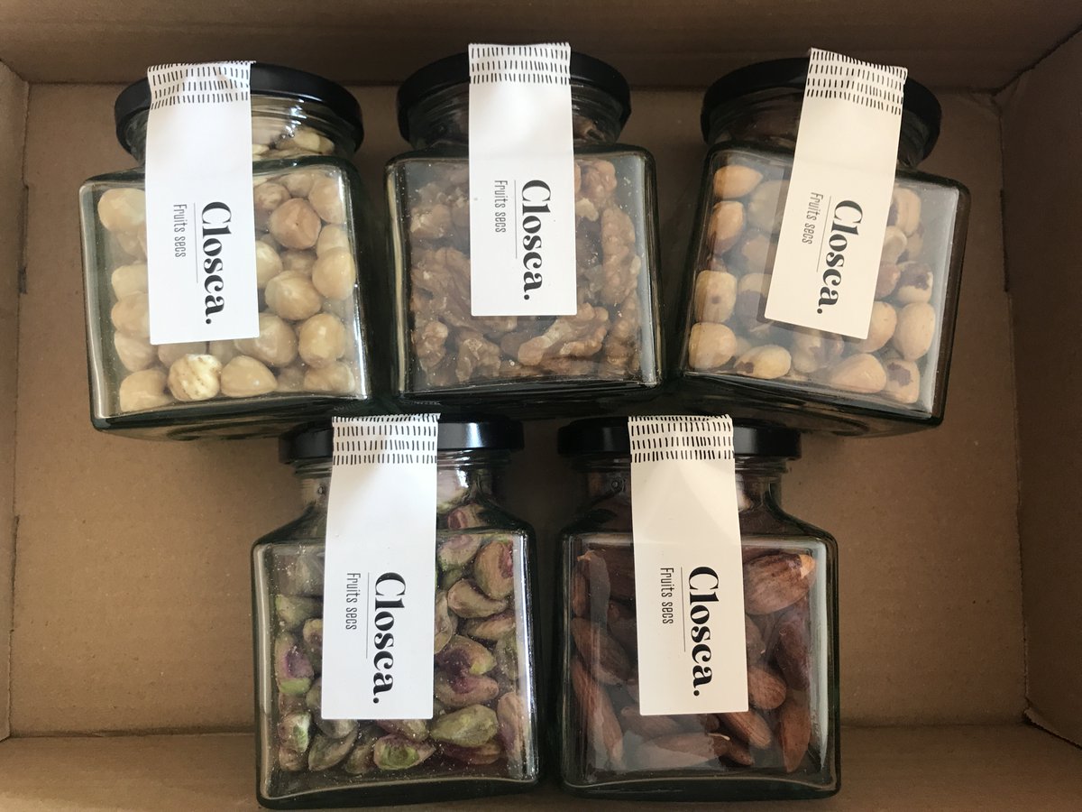 alacartemenus's tweet photo. Me gusta recibir vino, pero aún me gusta más recibir frutos secos😍 
Hace unos días aterrizó en casa este #PackFitSaludable de Closca 😍😍
#sipequespicabe #cooperativa #fsogarrigues #qualitat https://t.co/MHhhT4NcGs