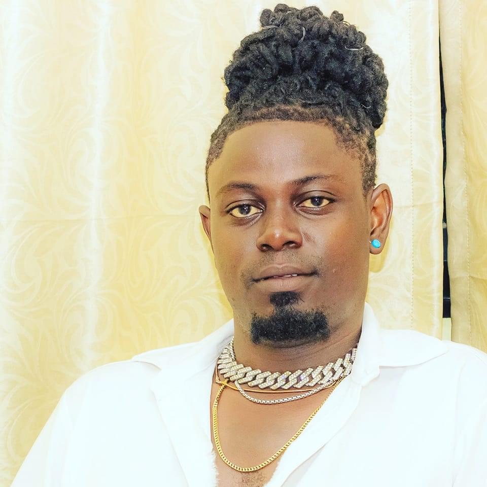 BILLSONB1's tweet photo. #ALDYCE 
Freetown Finest
Hosting his Musical concert 
On the 28th April 2023 at family kingdom
Please safe the date and don't miss out
It gonna be massive
Entrance fee 50K 
Small money n enjoy big and comfortable
Kindly follow my page please 😊🙏
For more updates
@AlDyce https://t.co/llO2tn6uoh