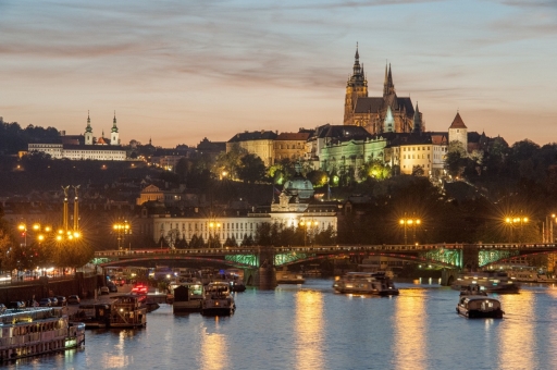 travelinfodata's tweet photo. Prague Castle  https://t.co/tfexKfCSLn #travel #Prague #castle #PragueCastle #PragueGuide https://t.co/odDU5O9ZOL