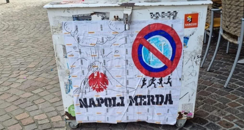 #EintrachtNapoli occhio… accoglienza in 🇩🇪 non gradita a Francoforte a causa del nostro 🤝 con Dortmund… 😉 Speriamo di zittirli sul campo! #ForzaNapoliSempre