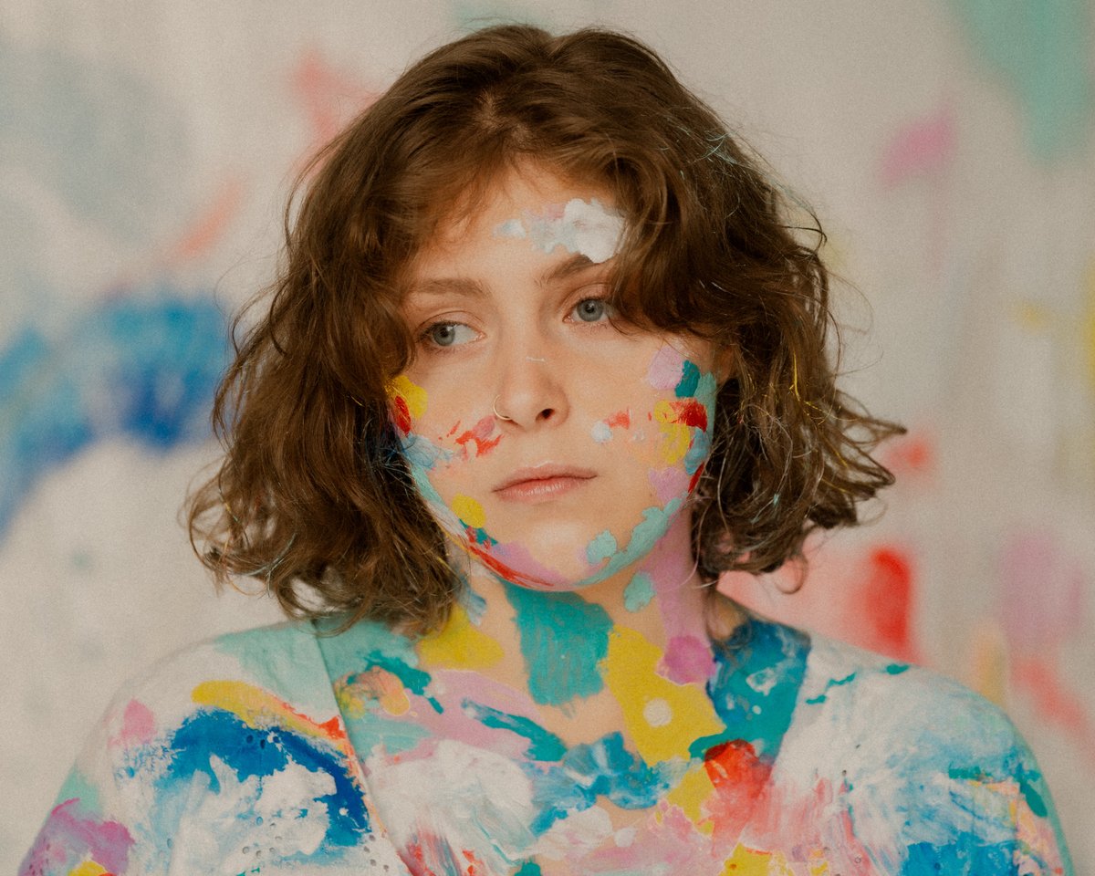 L'autrice-compositrice-interprète
Désirée est de retour avec «Les souvenirs
flous», un 2e album réalisé par <a href="/a_corriveau/">Antoine Corriveau</a> et illustré par Mephisto! 🎨🎧

📲: qubmusique.app.link/wMueIMjkBxb

#lessouvenirsflous #desiree #musiquedici #culturedici
#QUBmusique