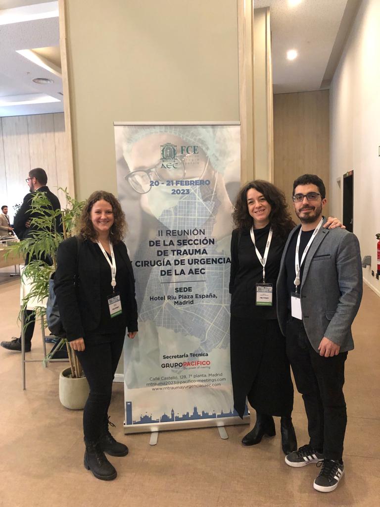 CiruUrgDonosti's tweet photo. Nos complace inaugurar nuestro nuevo perfil de twitter de la Unidad de Cirugía de Urgencias y Trauma del Hospital Universitario Donostia desde la #rnurgenciasaec2023, donde seguimos aprendiendo día a día de la experiencia de nuestros compañeros. Eskerrik asko! @StcuaeC https://t.co/xMraAFYNDR