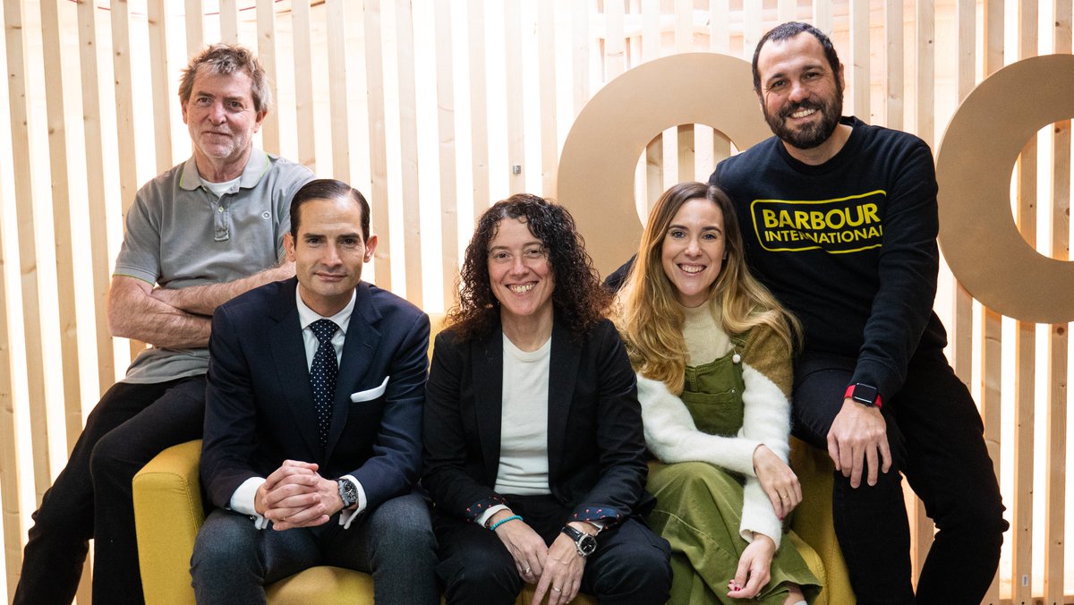 cdec_es's tweet photo. El Jurado de "Estrategia" arranca hoy sus 2 jornadas de trabajo. Aquí, varios de sus miembros. 
Una categoría relativamente nueva en el c de c pero que ha conseguido una gran acogida en nuestros premios. 
#anuario2023 #anuariocdec #premiosnacionalesdecreatividad202 https://t.co/jjYfE0yypZ
