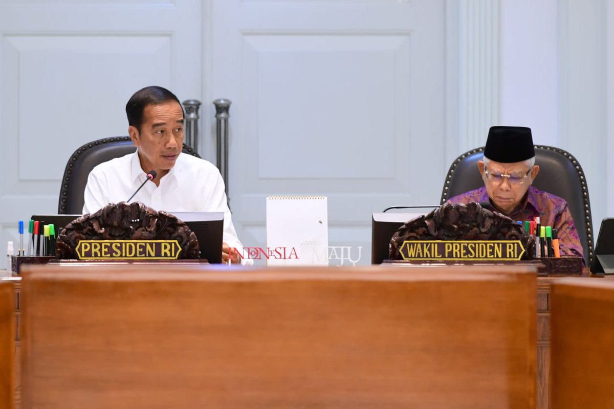 DKuntet01's tweet photo. Perekonomian Nasional Tumbuh Baik, Menkeu: Momentum Ini Terus Dijaga
Untuk tahun 2024, Presiden Jokowi telah memberikan sejumlah arahan kepada jajarannya untuk fokus dalam menjalankan program-program prioritas. https://t.co/z9giCIbs0m