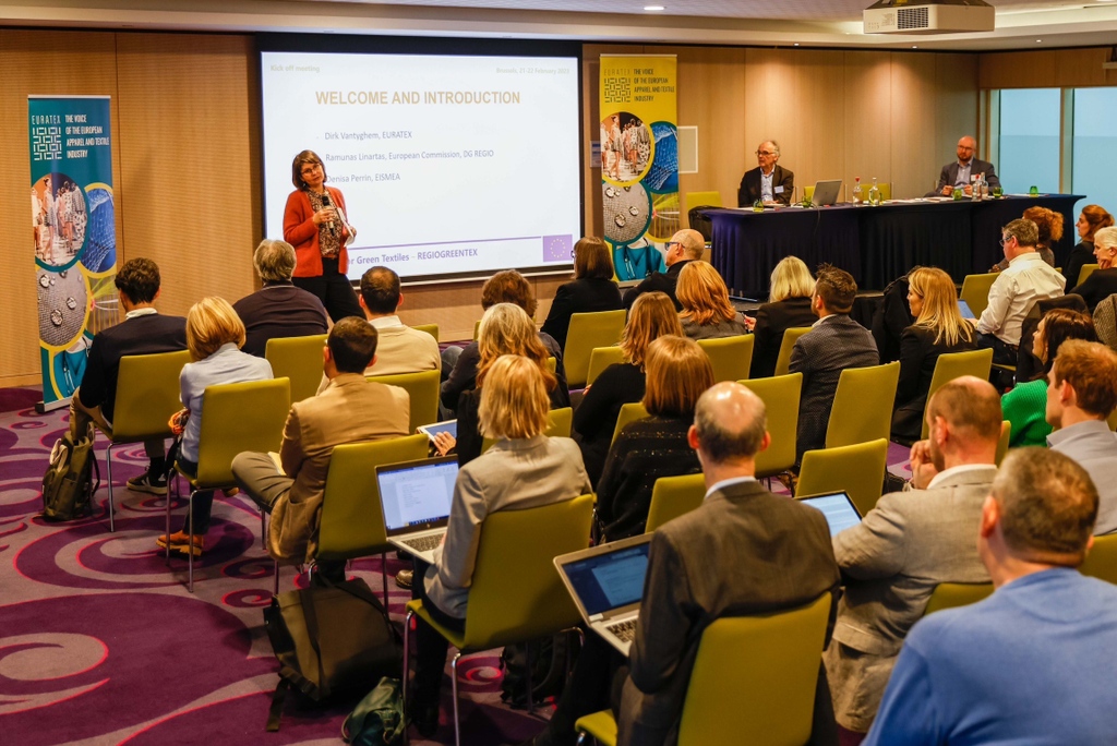 euratex_eu's tweet image. 📢today with the launch of RegioGreenTex we see the beginning of a new European initiative to support SMEs in transforming textile waste into value🌱♻️
@EU_EISMEA @EEN_EU @EUeic #regiogreentext #recycletextile #innovation #I3Instrument #EUInnovationEcosystem #SMEs #HorizonEU