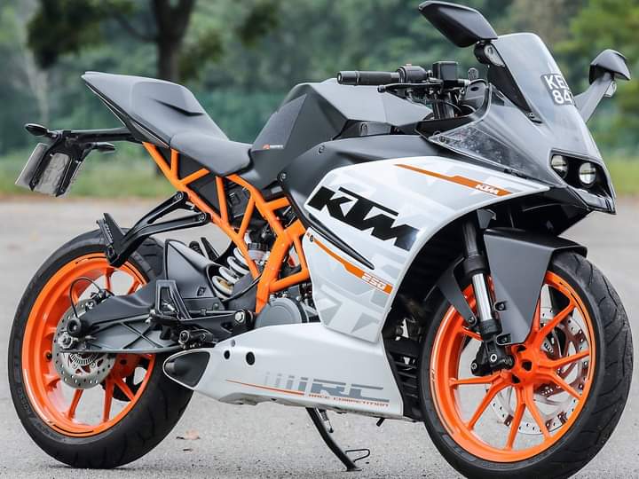 DarGee7628253's tweet photo. Bike lover 😘 https://t.co/rrMwlSxvK6