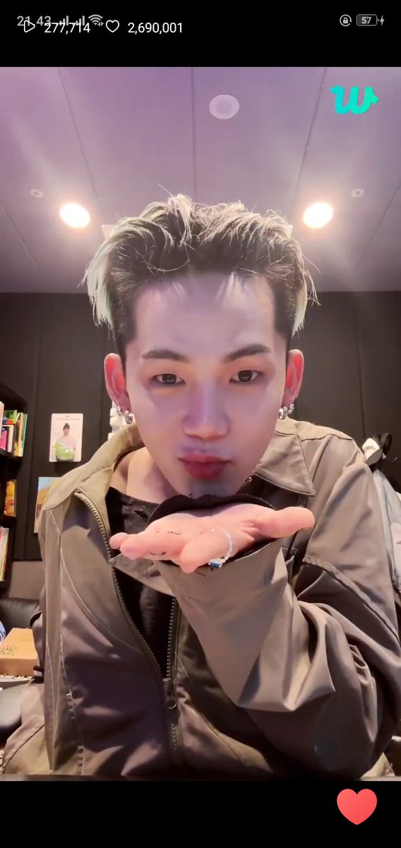 marselsoo's tweet photo. Gemeesshhhhhh bangeddd uncukkkkk😭😭😭😭 https://t.co/B1BBtcPvD1