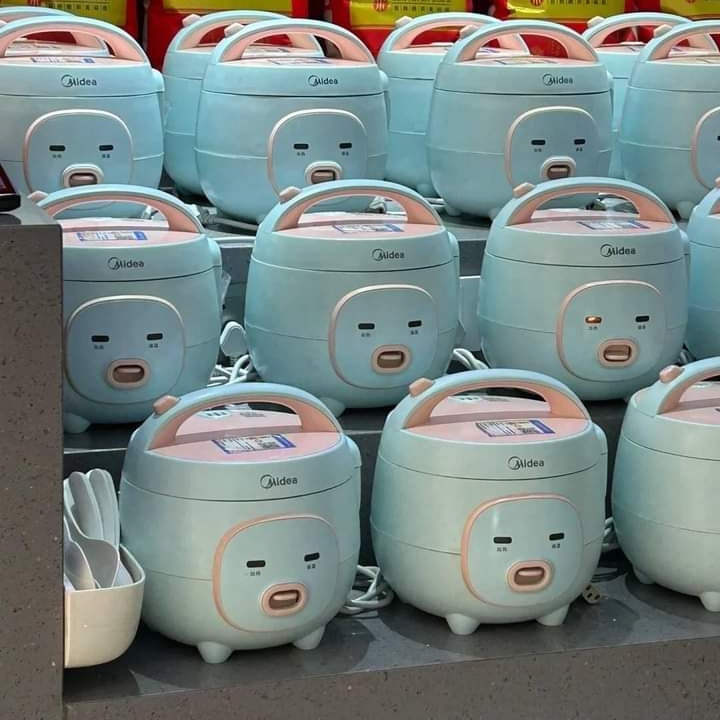 I'm laughing at this way too much 😭🤣
It's definitely hoboxu if he's a home appliance 😂