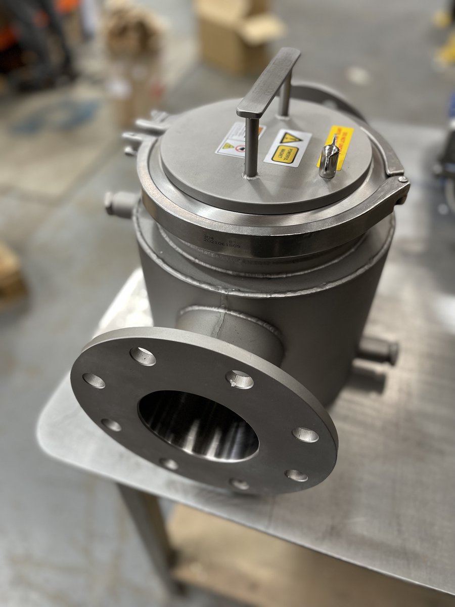 HpEProcess's tweet image. 4&quot; Jacketed Mag Trap going out today to our customer for Chocolate application. #magtrap #chocolateprocessing #hygienic #hpeprocess #leeds