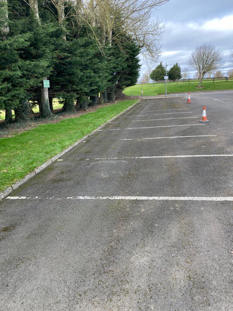 AfmFacilities's tweet image. We had the team down in St Margaret’s Golf &amp;amp; Country Club today with the AFM Road Sweeper tidying up the car park. 

#RoadSweeper #CarPark #Industrial #FM #Services #Dublin #Ireland #Nationwide