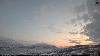 eye_spy_bot's tweet photo. Name: #Tromso #South #Tromsø #Institutt #for #Informatikk, #Universitetet 
City: #Tromso 
Region: #Troms #og #Finnmark 
Country: #Norway 
Weather: Clouds, scattered clouds [-5.26°C/22.53°F]
#Outdoor # https://t.co/4d8Abpzuhq