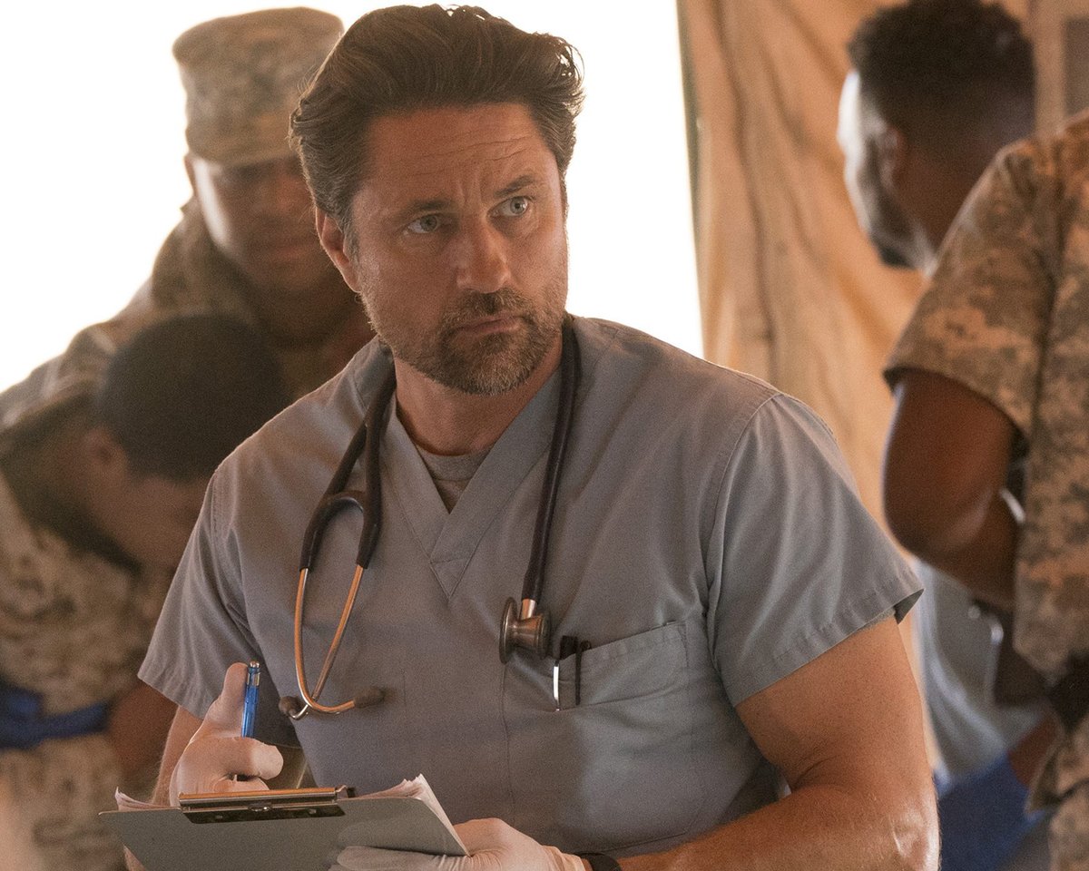 StreamilyLive's tweet photo. The talented @martinhenderson will be signing LIVE on February 24!!!!!  You don't want to miss this one!

Order your prints today at https://t.co/fqhYJJE1Mi

#VirginRiver #GreysAnatomy #JackandMel #SmokinAces #Autograph #WeDeliverJoy https://t.co/X8e7vk0vwB