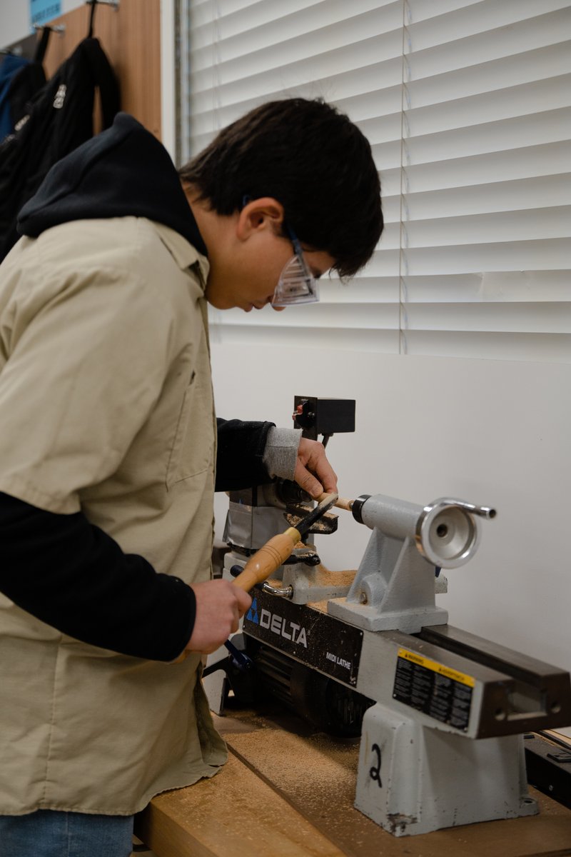 Check out these amazing students in the Construction Program at Serrano High School, led by the fabulous Mr. Davis! This program is a testament to hard work and dedication, and it's no surprise that they've been building a reputation for excellence.  <a href="/SnowlineJUSD/">Snowline JUSD</a> #ctemonth