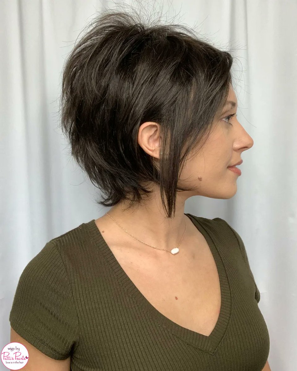 pattispearls's tweet photo. #TryOnTuesday - Angie by @envywigshairaddons in Dark Brown🖤

#wigsbypattispearls #thinhairsolutions #hairstyles #hairtutorials #wigreviews #hairloss #hairlosssolutions #cancerhairloss #hairforalopecia #thinhair #thinhairstyles #realisticwigs https://t.co/zZovyusQhn