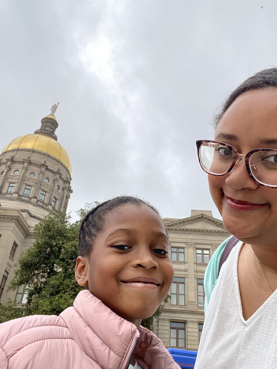 Here at the Capitol showing my daughter how to advocate for herself and her friends! #dyslexiaday2023 #decodingdyslexia #saydyslexia