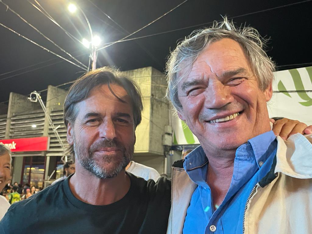 Vamo arriba Presidente, muchas gracias por la visita, por aquí lo apreciamos mucho. Éxitos.