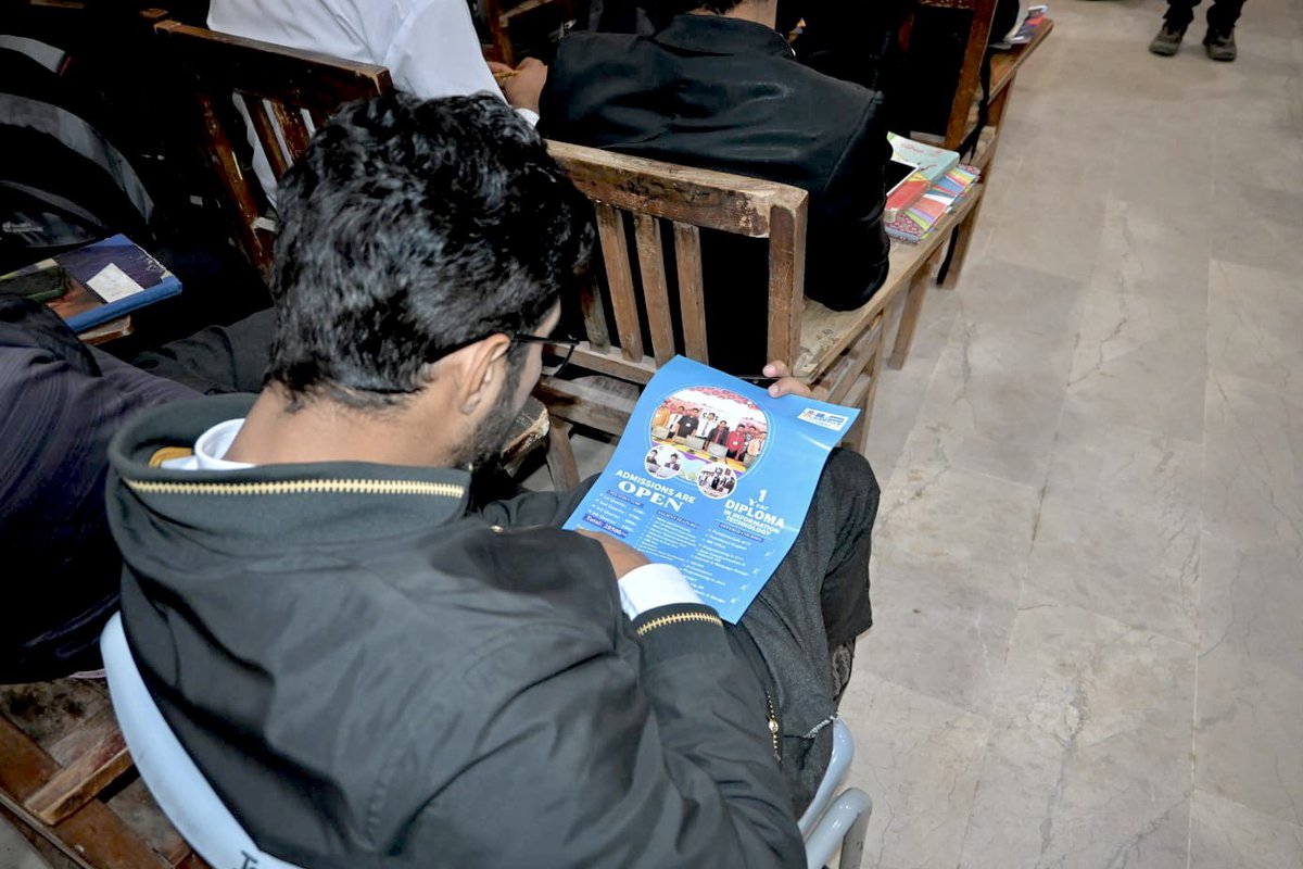 SzabistZabtech's tweet photo. #SZABISTZABTechiTVE LRK team conducted #careercounselingsession at Govt.Elementary College of Education LRK. 
Importance of #marketdemandedskills &amp; awareness regarding courses/skills being offered at #ZABTechLRK were shared to students along with some #basictips of #EngLanguage. https://t.co/ot6Uu6mwY7