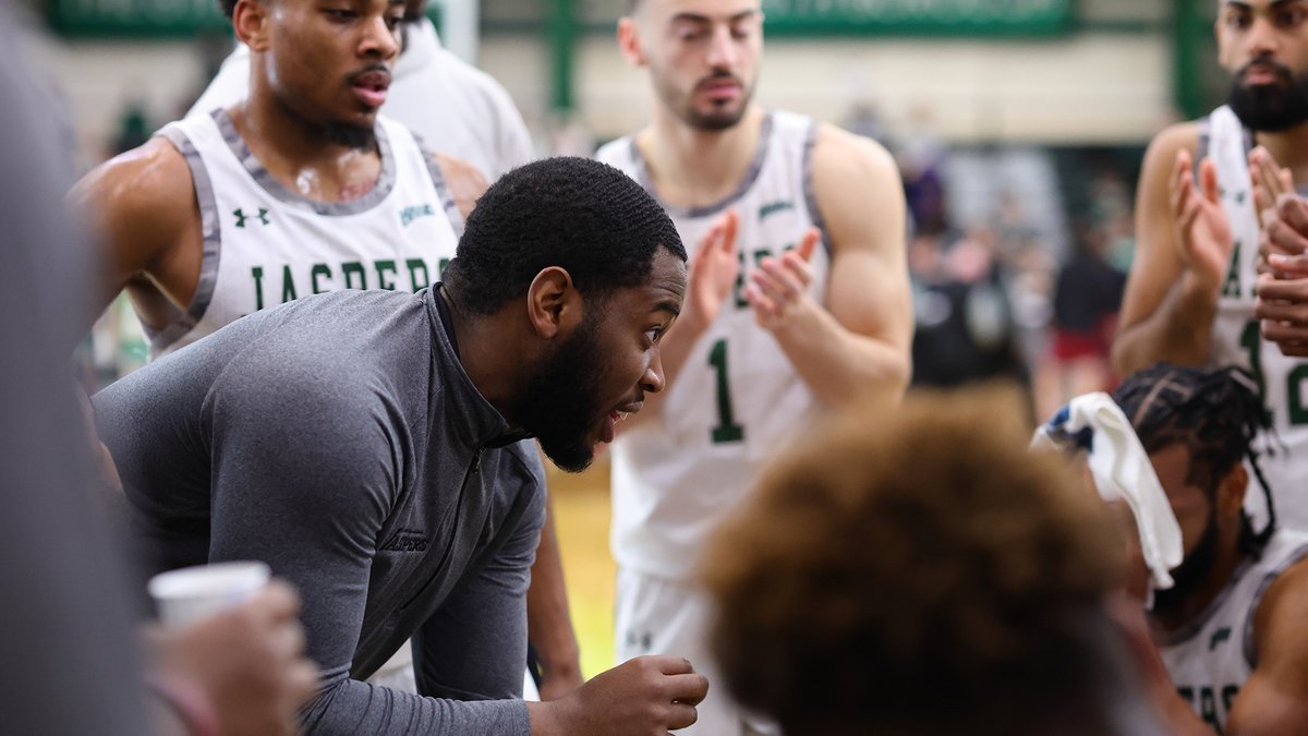 📄: <a href="/JaspersMBB/">Manhattan Men’s Basketball</a>'s Tyler Wilson Bringing Perspective &amp; Experience to Coaching Roll

bit.ly/3XT07yl

#JasperNation | #BlackHistoryMonth
